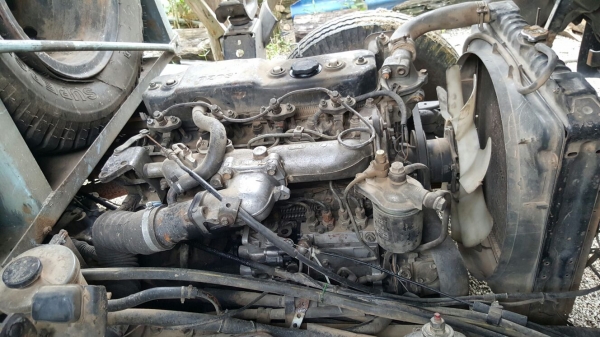 รถอีซุซุ 6 ล้อดั้ม NPR / เปลื่ยนเครื่อง 125 แรงม้า ปี 46.    สนใจติดต่อ  081 - 6079515