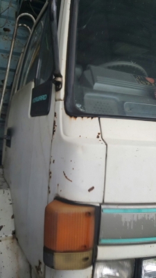 รถอีซูซุ 10 ล้อ หลังถนน FVM 175 แรงม้า.  ปี 38   สนใจติดต่อ  081 - 6079515