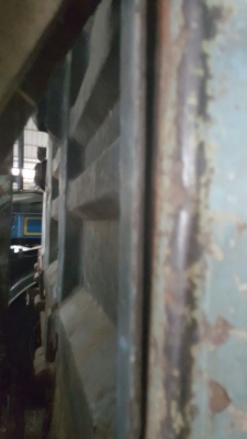 รถอีซูซุ 10 ล้อ หลังถนน FVM 175 แรงม้า.  ปี 38   สนใจติดต่อ  081 - 6079515