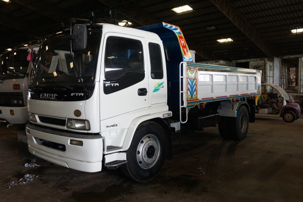 ISUZU DECA FTR 200แรงม้า ปี 51 รถห้างฯแท้
