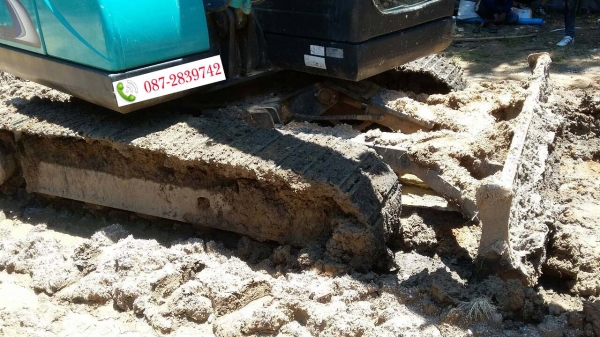 ขายดาวน์ รถแบคโฮ Kobelco sk 75-8 ทำงาน 3,897 ชั่วโมง