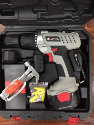 สว่านและไขควงไร้สาย. Swiss Military Professional ของใหม่ในกล่อง. 14.4v สว่านและไขควงไร้สาย. Swiss Military Professional ของใหม่ในกล่อง. 14.4v