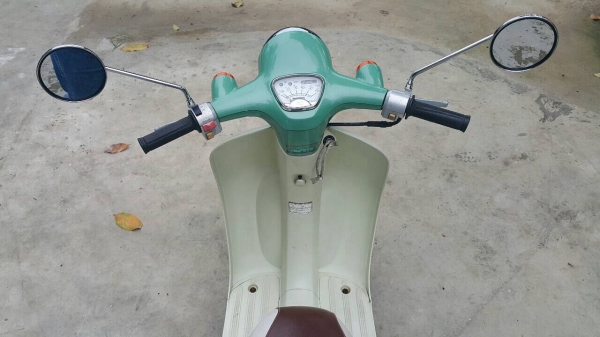 Honda giorno50cc2tสตาร์ทมือเท้า2ระบบ สีเดิมยุ่น