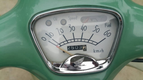 Honda giorno50cc2tสตาร์ทมือเท้า2ระบบ สีเดิมยุ่น