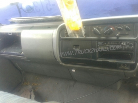 รถบรรทุก 6 ล้อติดเครน  MITSUBISHI รุ่น CANTER- เครื่อง 4 สูบ 110 แรงม้า