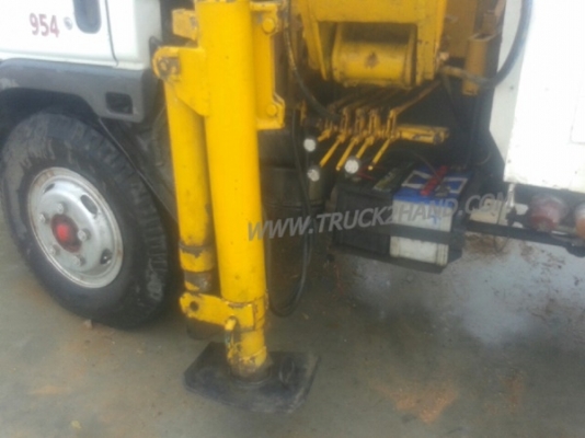 รถบรรทุก 6 ล้อติดเครน  MITSUBISHI รุ่น CANTER- เครื่อง 4 สูบ 110 แรงม้า