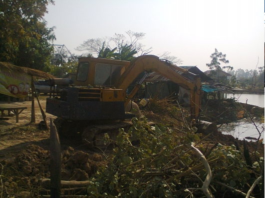 รถแบคโฮ โคมัชสุ pc 60 รุ่น 3