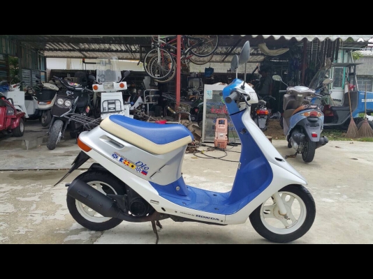 Honda dio50cc2t(AF18 พื้นสีข้อใหญ่ ตัวแรง) Honda dio50cc2t(AF18 พื้นสีข้อใหญ่ ตัวแรง)