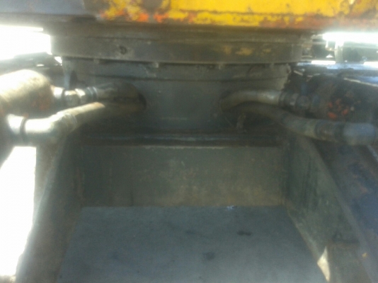 แม็คโคยี่ห้อ ISHIKO รุ่น IS-010  MODEL IS-010-SERIAL101212 เครื่อง 3 สูบ