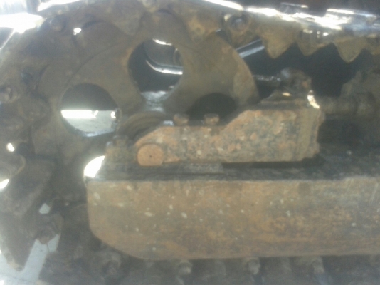 แม็คโคยี่ห้อ ISHIKO รุ่น IS-010  MODEL IS-010-SERIAL101212 เครื่อง 3 สูบ