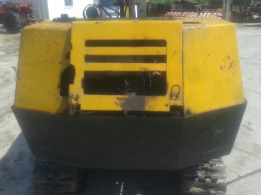 แม็คโคยี่ห้อ ISHIKO รุ่น IS-010  MODEL IS-010-SERIAL101212 เครื่อง 3 สูบ