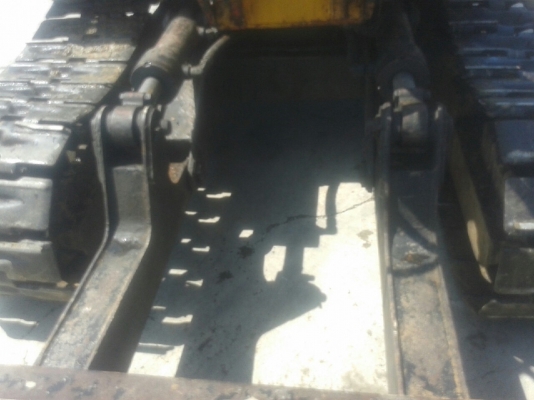 แม็คโคยี่ห้อ ISHIKO รุ่น IS-010  MODEL IS-010-SERIAL101212 เครื่อง 3 สูบ