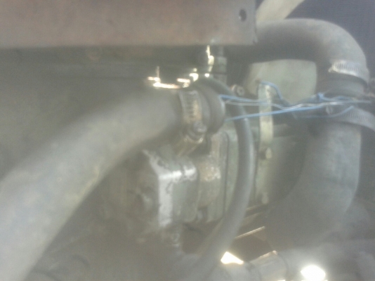 แม็คโคยี่ห้อ ISHIKO รุ่น IS-010  MODEL IS-010-SERIAL101212 เครื่อง 3 สูบ