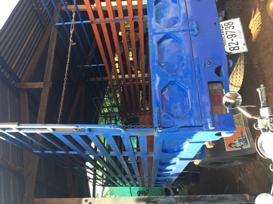 ต้องการขาย6ล้อnpr135ทะเบียนพร้อมโอน