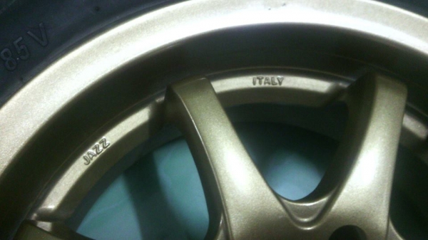 ขายล้อ15กว้าง6ครึ่งลายCE (JAZZ ITALY)พร้อมยาง ขายล้อ15กว้าง6ครึ่งลายCE (JAZZ ITALY)พร้อมยาง