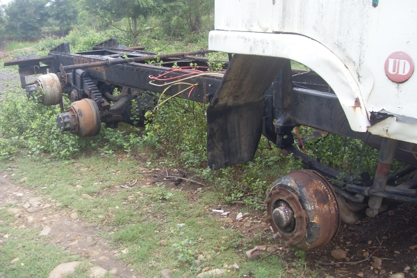 * ขายคัสซีนิสสันCW พร้อมหัวเก๋ง ช่วงล่างพร้อมแท่งเฟืองท้าย