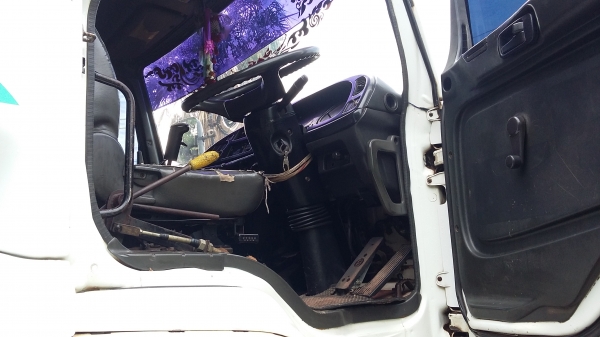 ขายรถ 10 ล้อ ดั้มสองเพลา 270 ยูโรวัน สวย ๆ ครับ สนใจ 0817368589