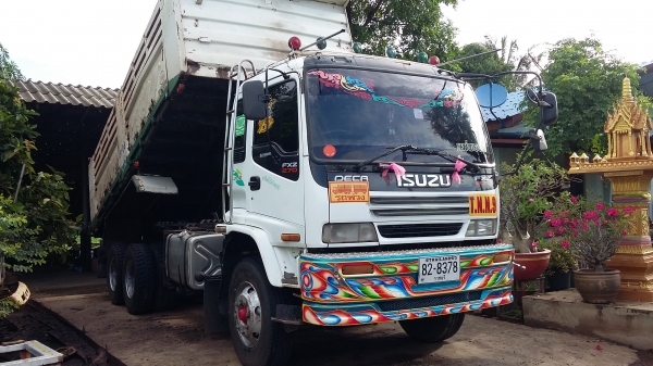 ขายรถ 10 ล้อ ดั้มสองเพลา 270 ยูโรวัน สวย ๆ ครับ สนใจ 0817368589