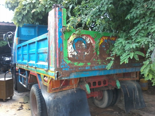 ขายหกล้อดั้มHINO FD 3H สภาพพร้อมใช้งาน เครื่อง195 คัชชีสวยยางพอใช้ เอกสารพร้อมโอน