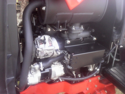 ขายรถไถยันมาร์รุ่น393พร้อมอุปกรณ์2ชิ้น รถพร้อมใช้งาน