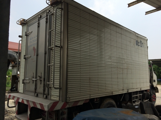 ขายด่วนๆ รถบรรทุกหกล้อเล็ก HINO ปี2007 135 แรงม้า พร้อมเล่มทะเบียน