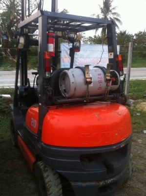 ขาย ฟอล์คลิฟต์ 2.0 ตัน TOYOTA 6FG20 LPG  รถมือ 2 นำเข้าจากญี่ปุ่น