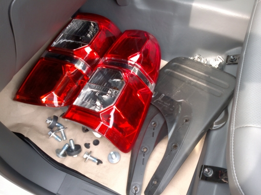 ขาย กะบะตอนเดียวใหม่ ป้ายแดง vigo champ ยกลงต่อตู้ครับ ขาย กะบะตอนเดียวใหม่ ป้ายแดง vigo champ ยกลงต่อตู้ครับ