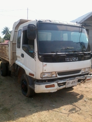 ขาย6ล้อดั้ม ISUZU วางหัวเดก้า เครื่อง175แรง ไม่มีเล่มทะเบียน