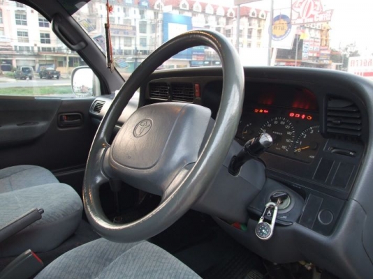 ขายด่วน รถตู้ เจ้าของขายเอง ติด LPG สภาพดี ประหยัด คุ้มค่า