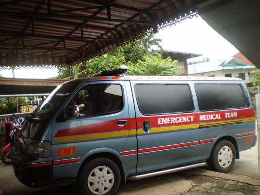 ขายรถพยาบาลกู้ชีพ ตู้โตโยต้า Hiace หลังคาเตี้ย ราคา ต่อรองได้ครับ ขายรถพยาบาลกู้ชีพ ตู้โตโยต้า Hiace หลังคาเตี้ย ราคา ต่อรองได้ครับ