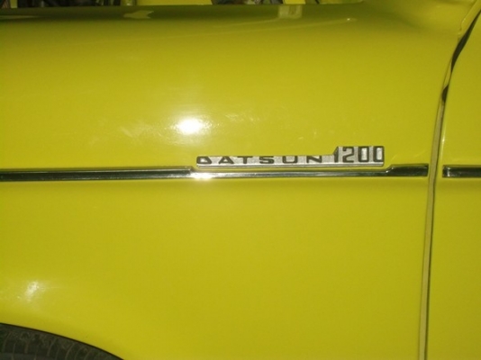 ขายดัทสันช้างเหยียบ 620 ติดเครื่องเสียง กระจังหน้าแว่น ล้อแม็ก สวยๆคับ ขายดัทสันช้างเหยียบ 620 ติดเครื่องเสียง กระจังหน้าแว่น ล้อแม็ก สวยๆคับ