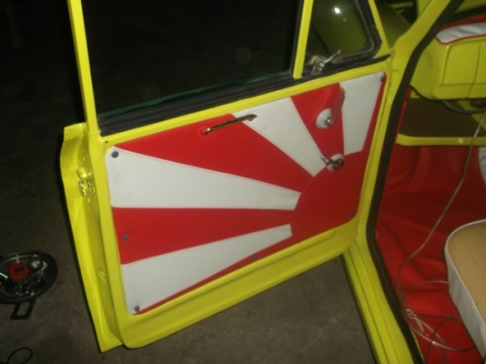 ขายดัทสันช้างเหยียบ 620 ติดเครื่องเสียง กระจังหน้าแว่น ล้อแม็ก สวยๆคับ ขายดัทสันช้างเหยียบ 620 ติดเครื่องเสียง กระจังหน้าแว่น ล้อแม็ก สวยๆคับ