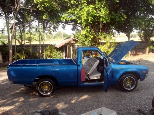 ขายดัทสันช้างเหยียบ 620 ติดเครื่องเสียง กระจังหน้าแว่น ล้อแม็ก สวยๆคับ ขายดัทสันช้างเหยียบ 620 ติดเครื่องเสียง กระจังหน้าแว่น ล้อแม็ก สวยๆคับ