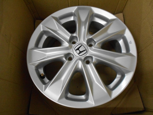 ล้อแม็กเปล่า honda jazz ขอบ 15 ถอดป้ายแดง 1 ชุด