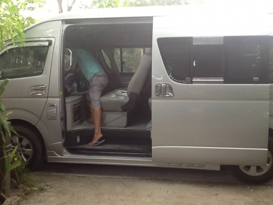 ขาย TOYOTA COMMUTER 2011 ขายแล้วครับ !!