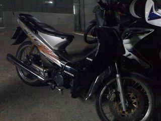 ขายเวฟ 100 เครื่องเดิมๆปี 47 มีเ่ล่มโอนได้ตามรูป 11,500