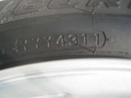 ขายล้อแม็ก Mitsubishi lanser 16"x6.5" 5รู114 et+46 + ยางปี4311 (081-3747940)