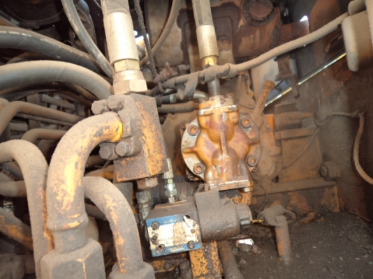 ขายรถแม็กโคPC60 สภาพดีราคาถูก พร้อมใช้งานคับ(รถใช้งานทุกวันคับ)