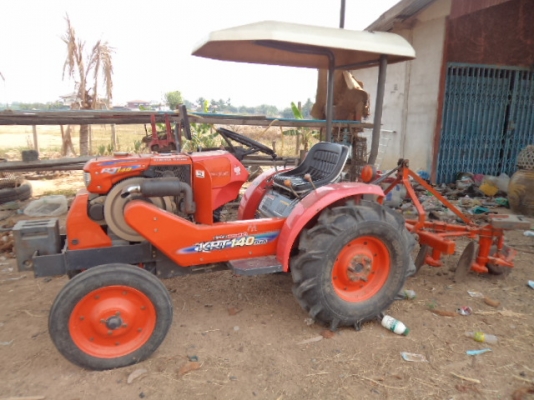 ขายรถไถKUBOOTA   RT140 ใช้งานน้อยสภาพดีพร้อมใช้