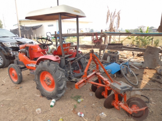 ขายรถไถKUBOOTA   RT140 ใช้งานน้อยสภาพดีพร้อมใช้