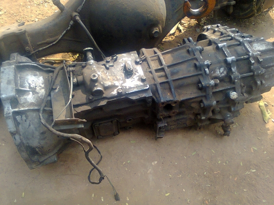 เกียร์ อีแต๋น