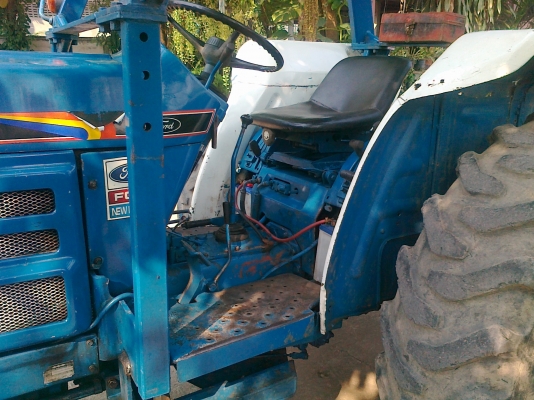 ขายรถไถ่ ISEKT T-7000 ขายรถไถ่ ISEKT T-7000