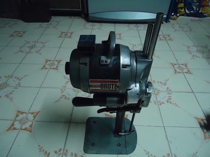 ขายเครื่องตัดผ้า EASTMAN CLASS627 ถูก