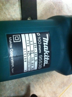 ขายลูกหมู MAKITA 1300 บาท