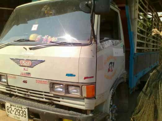 หกล้อ KM 779 117แรง กระบะยาว 5.50 เมตร