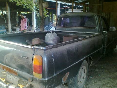 รถกระบะMAZDA FAMILIA เครื่องเบนซิน 1300 รถทะเบียนเเจ้งจอด สนใจโทรมาน่ะครับ รถกระบะMAZDA FAMILIA เครื่องเบนซิน 1300 รถทะเบียนเเจ้งจอด สนใจโทรมาน่ะครับ