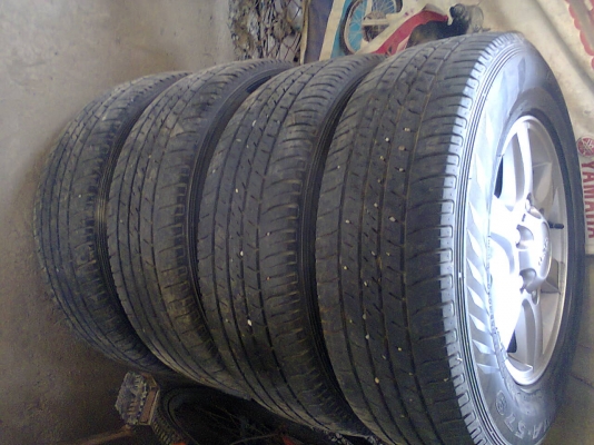 ขายล้อ ISUZU ขอบ15 พร้อมยาง