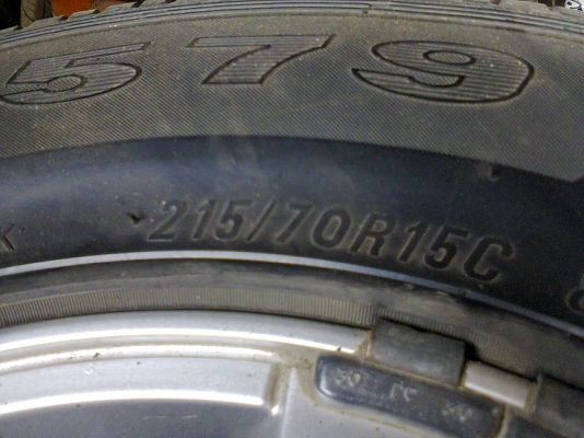 ขายล้อ ISUZU ขอบ15 พร้อมยาง