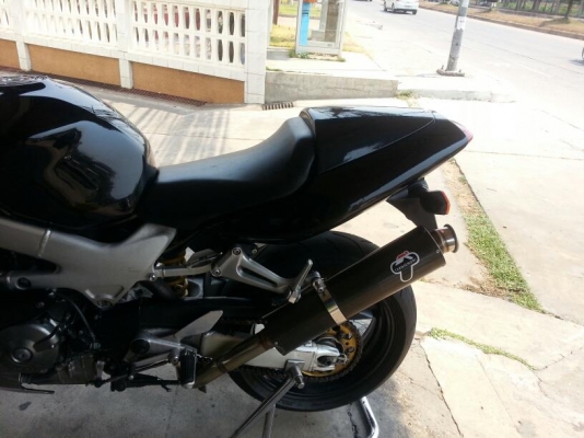 ขาย Vtr100F ปี 2001 พร้อม สรรพสามิตร ของแต่งเยอะ