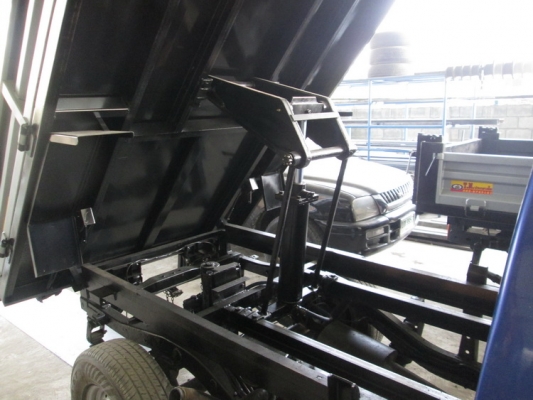 รถปิ๊กอัฟ กะบะดั้มพ์ ISUZU มังกรทอง ปี 32 ต่อใหม่ ยกได้ 3  ตัน